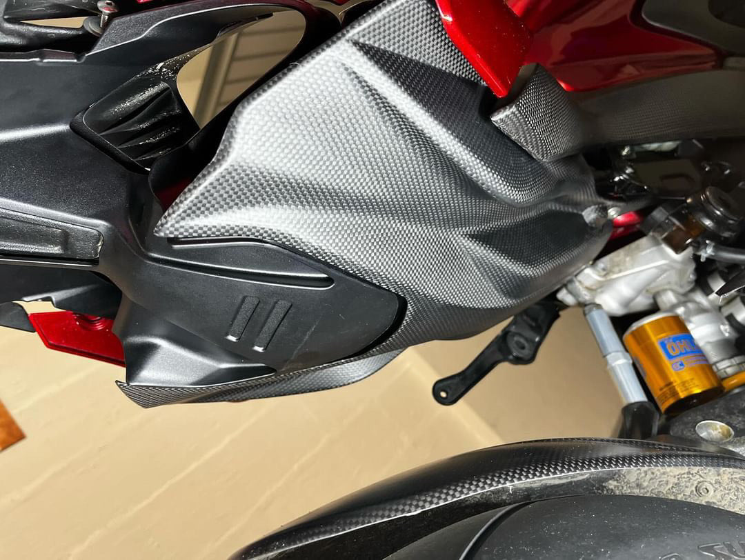 Passage de roue avec support batterie - MV Agusta Brutale 1000 RR 2020-2025