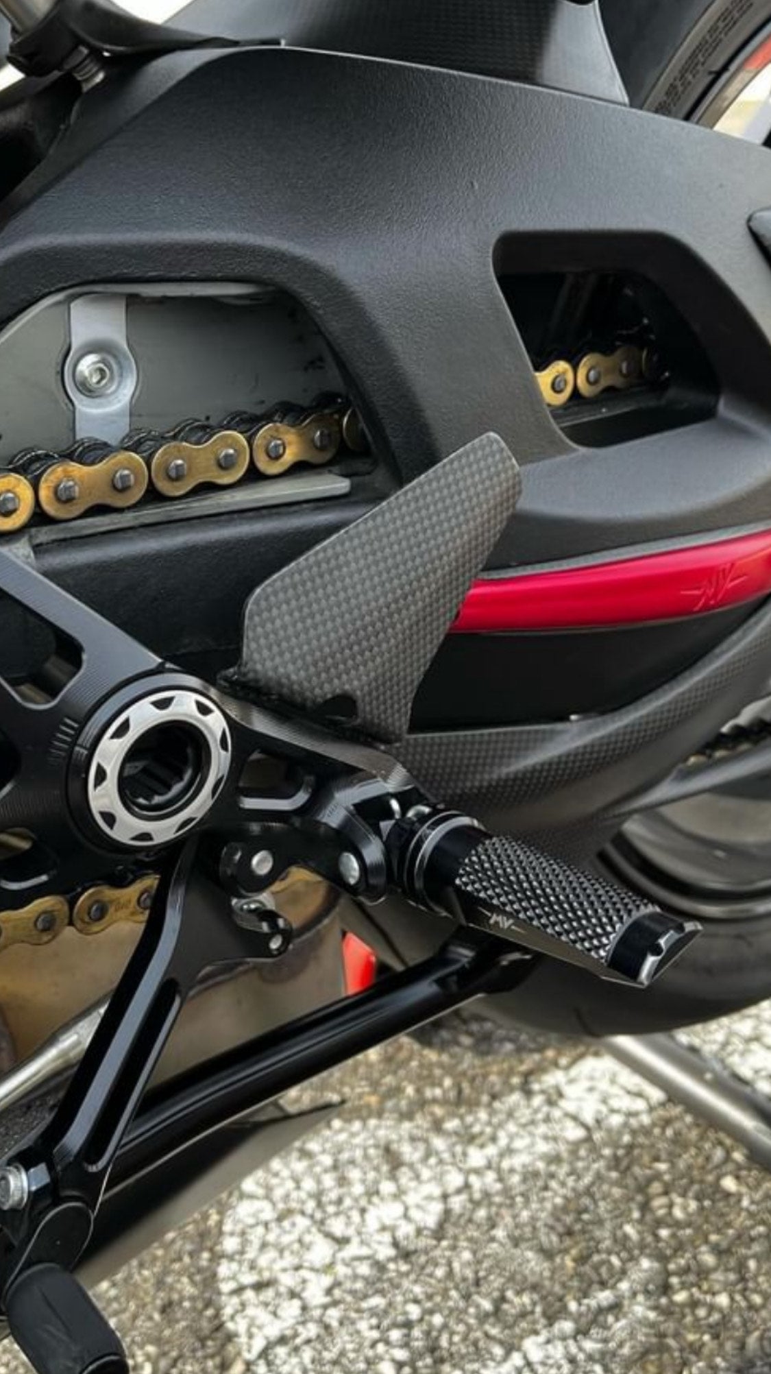 Paire de reposes talons MV AGUSTA BRUTALE 1000 RR 2020-2025