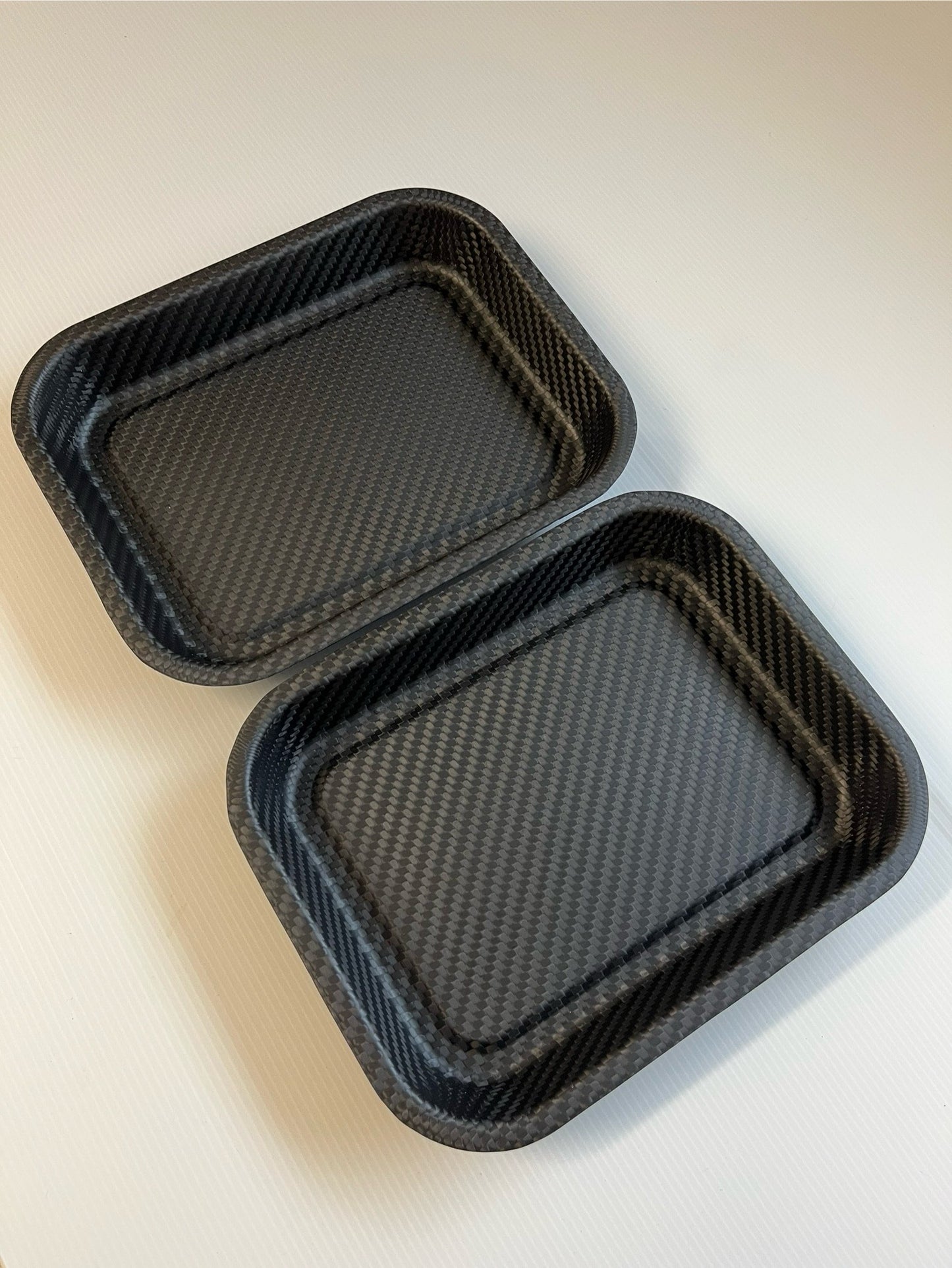 Mini bac d'atelier 100% carbone